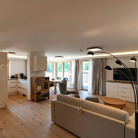 Waldrand - Fink 6 - By Mynests